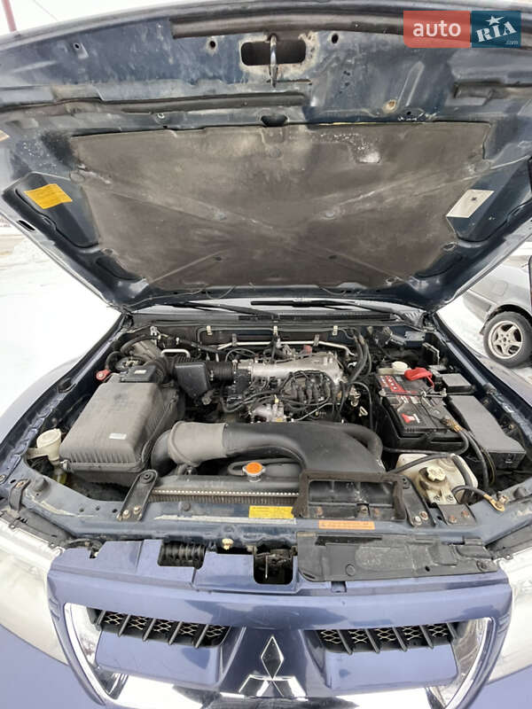 Позашляховик / Кросовер Mitsubishi Pajero 2006 в Сумах фото 38 Позашляховик / Кросовер Mitsubishi Pajero 2006 в Сумах