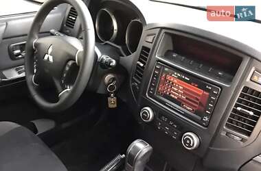Внедорожник / Кроссовер Mitsubishi Pajero 2007 в Виноградове