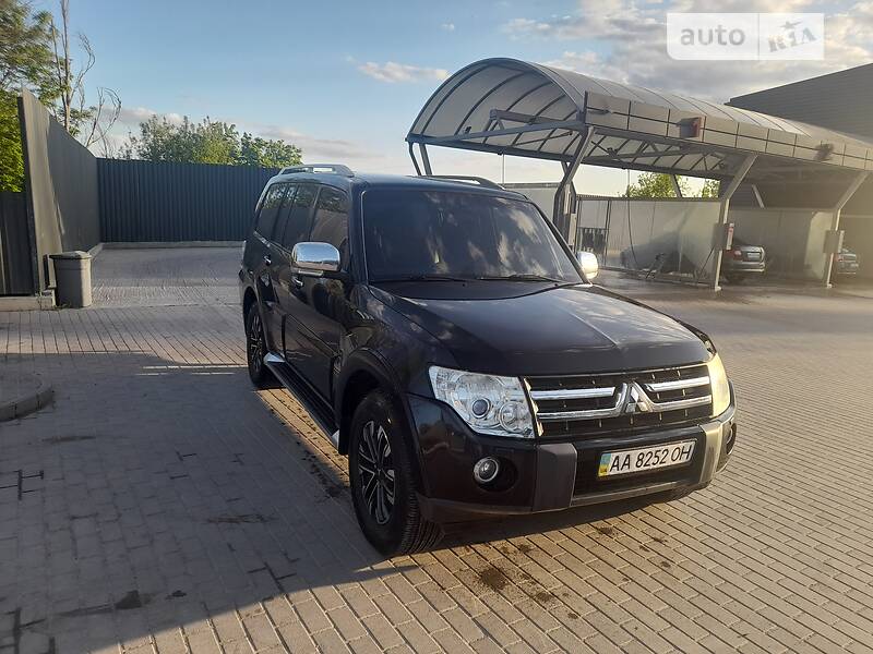 Mitsubishi Pajero 2008