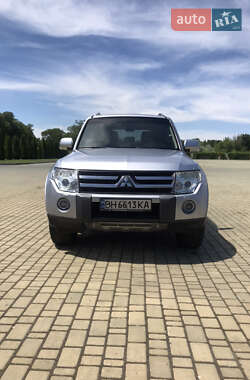 Внедорожник / Кроссовер Mitsubishi Pajero 2007 в Одессе