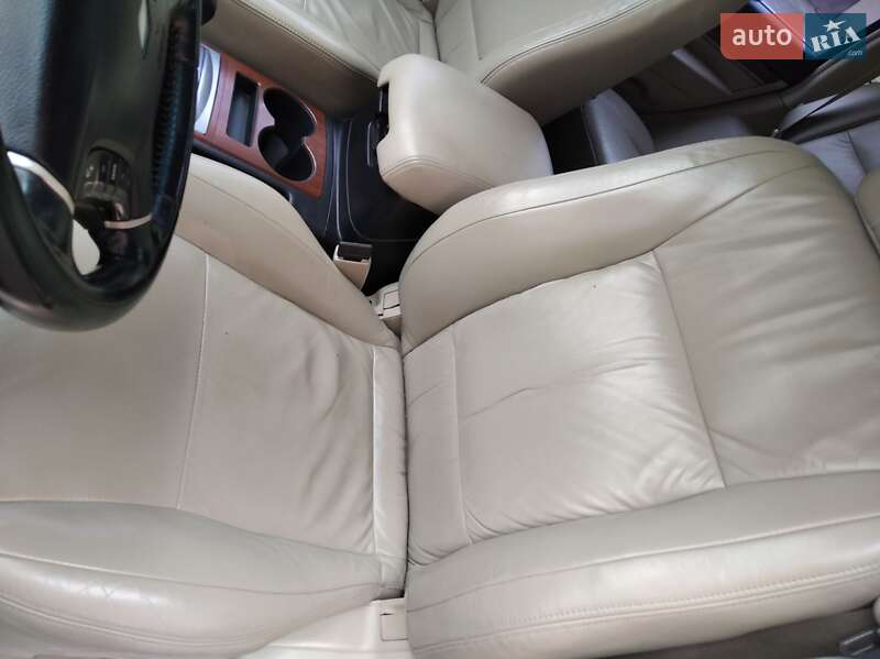 Внедорожник / Кроссовер Mitsubishi Pajero 2007 в Чорткове