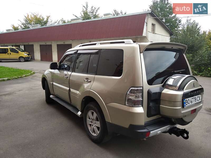 Внедорожник / Кроссовер Mitsubishi Pajero 2007 в Чорткове