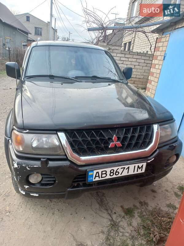 Внедорожник / Кроссовер Mitsubishi Pajero 2000 в Херсоне