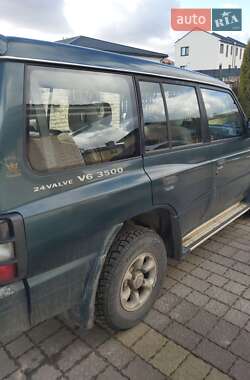 Позашляховик / Кросовер Mitsubishi Pajero 1998 в 