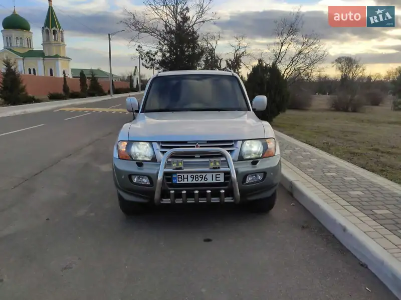 Mitsubishi Pajero 2001
