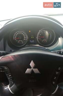 Внедорожник / Кроссовер Mitsubishi Pajero 2008 в Тернополе