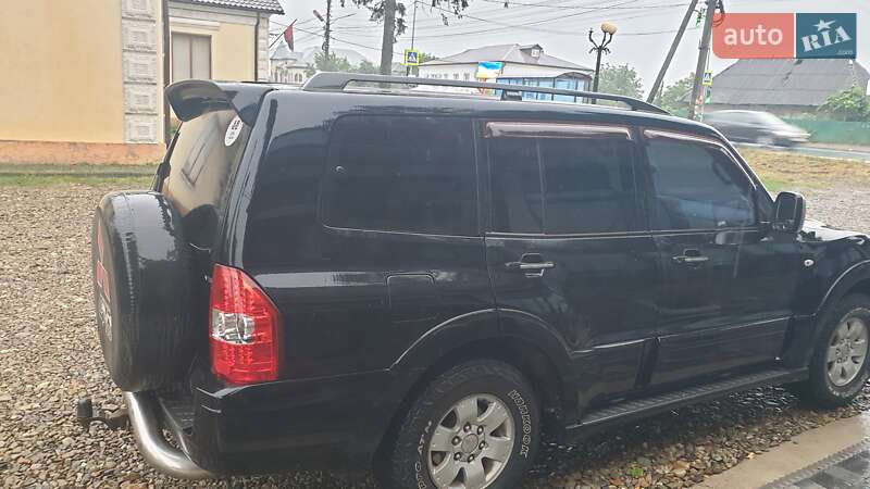 Внедорожник / Кроссовер Mitsubishi Pajero 2007 в Мамаевцах