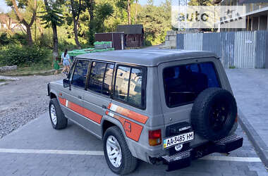 Внедорожник / Кроссовер Mitsubishi Pajero 1990 в 