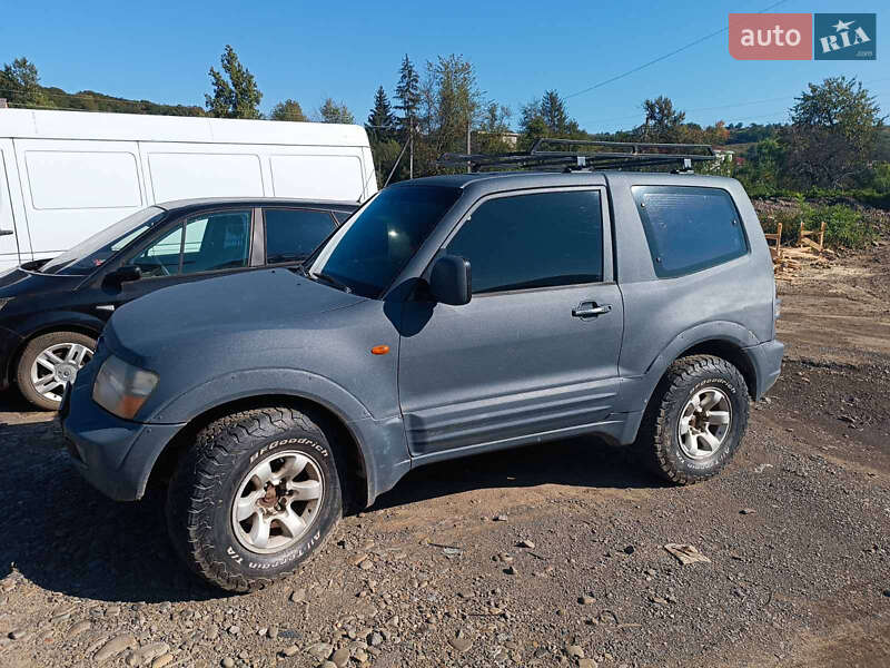 Внедорожник / Кроссовер Mitsubishi Pajero 2002 в Ужгороде