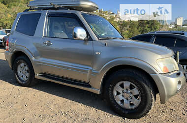 Внедорожник / Кроссовер Mitsubishi Pajero 2002 в 