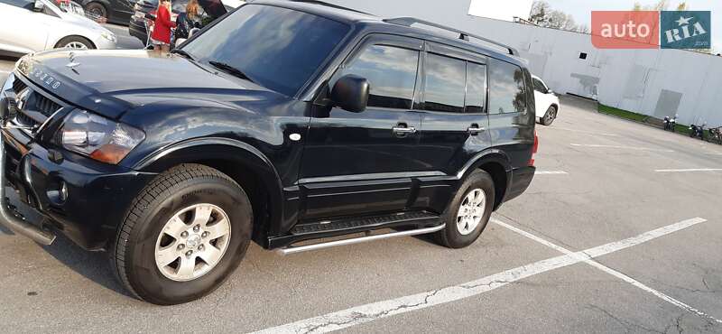 Внедорожник / Кроссовер Mitsubishi Pajero 2005 в Полтаве