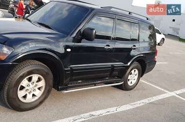 Внедорожник / Кроссовер Mitsubishi Pajero 2005 в Полтаве