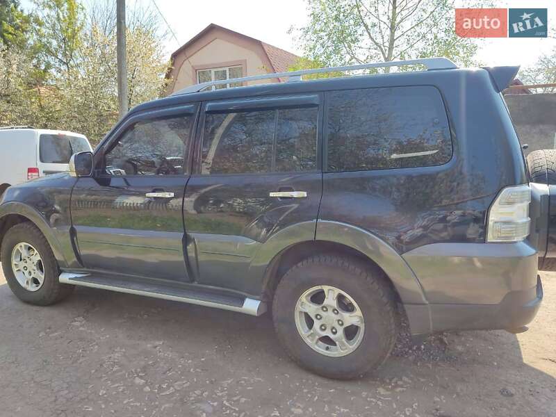 Позашляховик / Кросовер Mitsubishi Pajero 2007 в Апостоловому