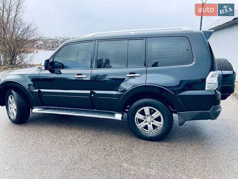 Внедорожник / Кроссовер Mitsubishi Pajero 2008 в Бердичеве фото 3 Внедорожник / Кроссовер Mitsubishi Pajero 2008 в Бердичеве