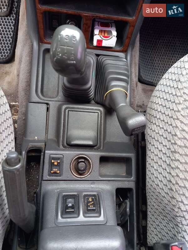 Внедорожник / Кроссовер Mitsubishi Pajero 1991 в Кролевце