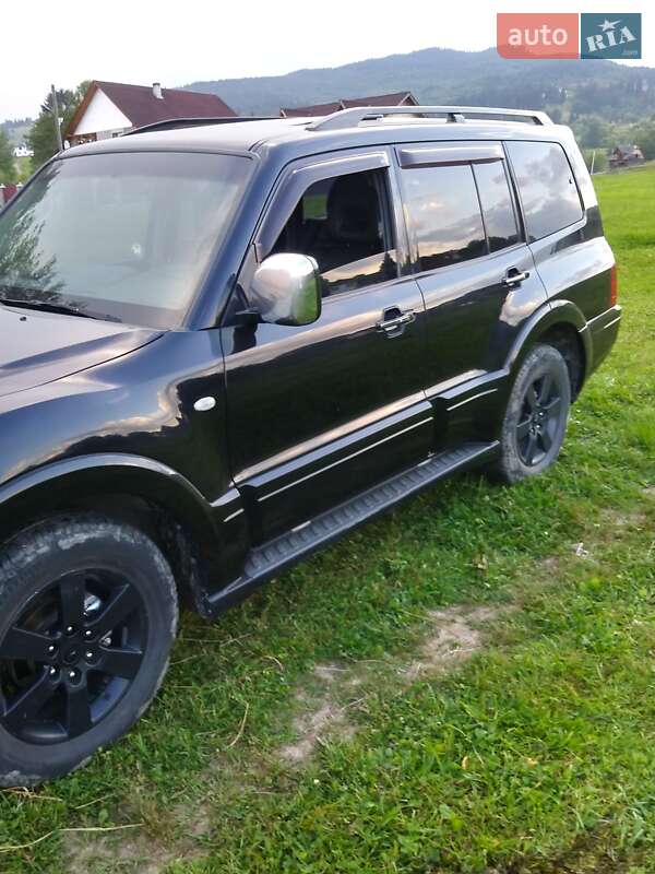 Позашляховик / Кросовер Mitsubishi Pajero 2006 в Рахові