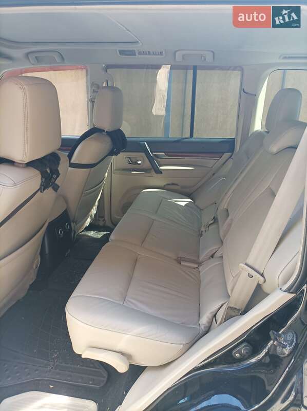 Позашляховик / Кросовер Mitsubishi Pajero 2007 в Одесі