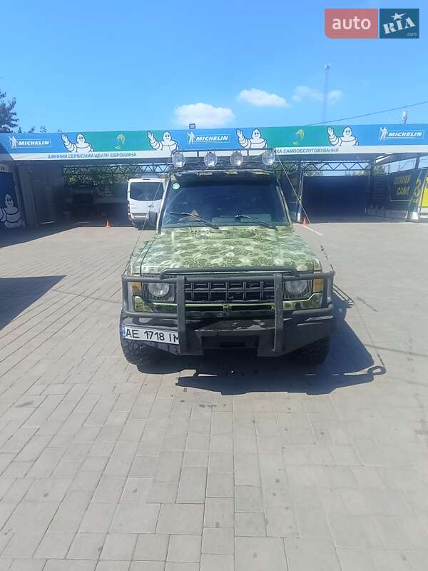 Внедорожник / Кроссовер Mitsubishi Pajero 1989 в 