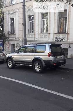 Позашляховик / Кросовер Mitsubishi Pajero 2003 в Києві