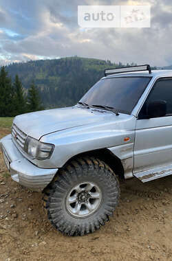 Внедорожник / Кроссовер Mitsubishi Pajero 1998 в Путиле