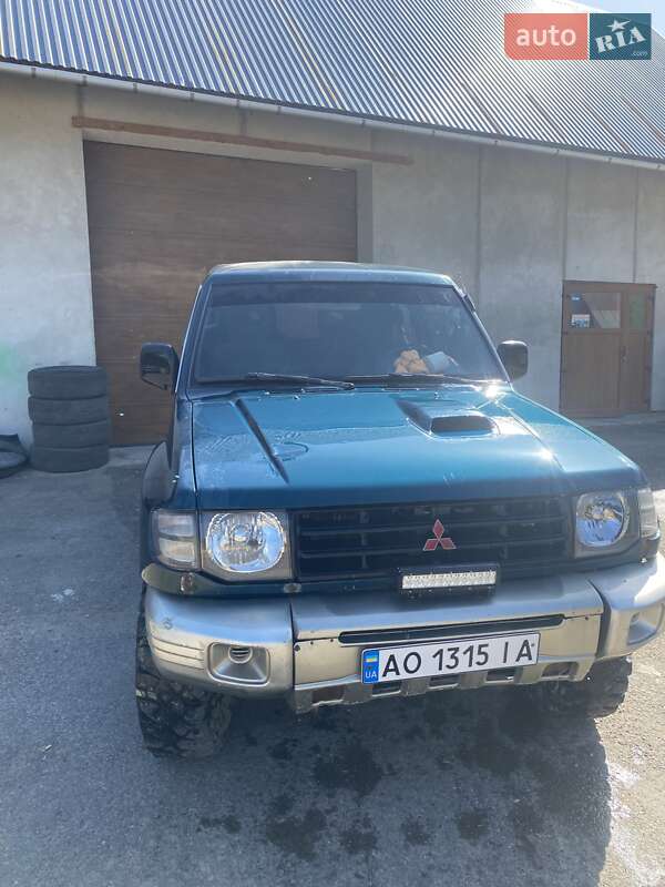 Регулировка света фар MITSUBISHI Pajero