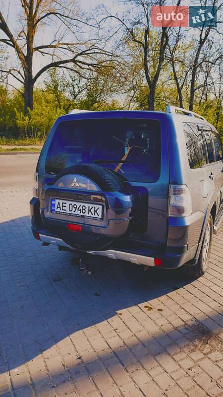 Внедорожник / Кроссовер Mitsubishi Pajero 2008 в Никополе