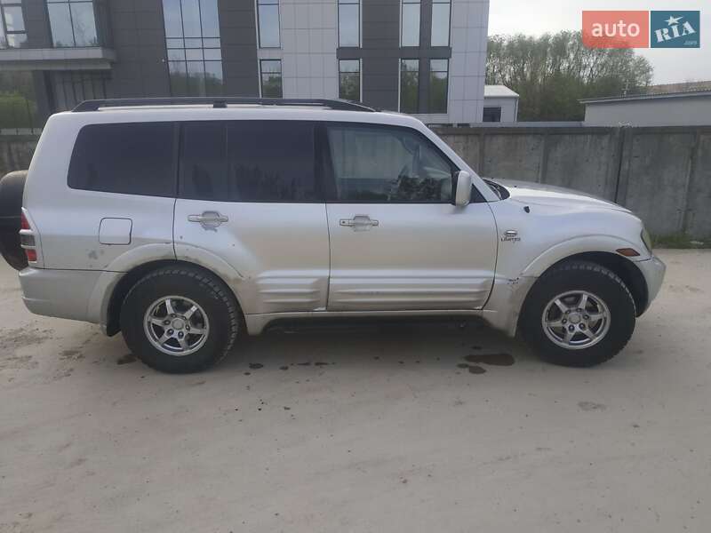 Внедорожник / Кроссовер Mitsubishi Pajero 2001 в Львове