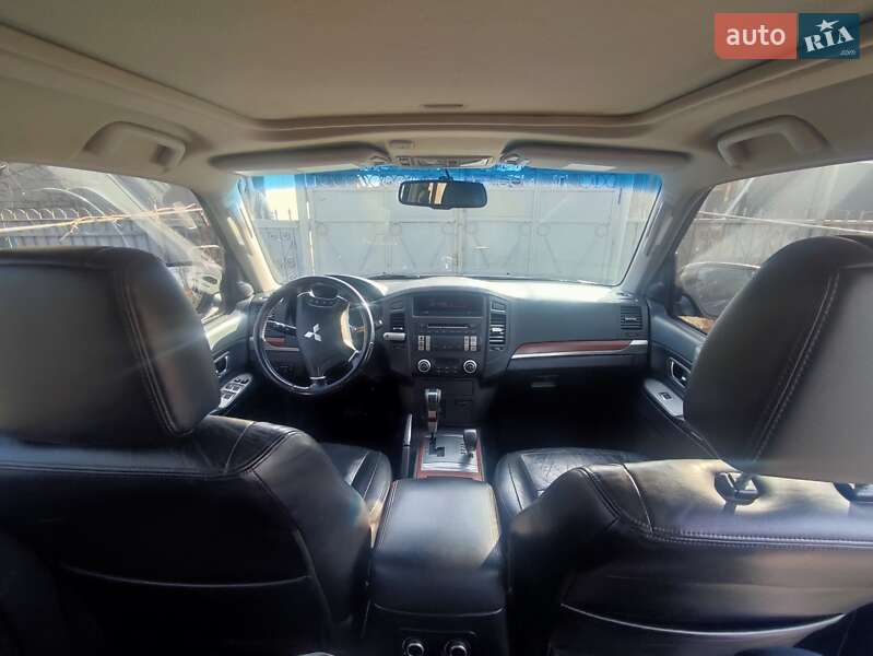 Позашляховик / Кросовер Mitsubishi Pajero 2007 в Новому Бузі