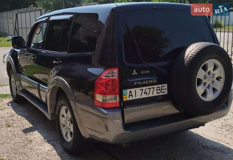 Внедорожник / Кроссовер Mitsubishi Pajero 2006 в Броварах