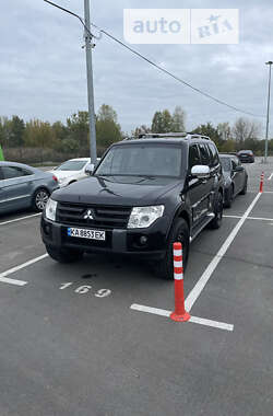 Позашляховик / Кросовер Mitsubishi Pajero 2007 в Києві