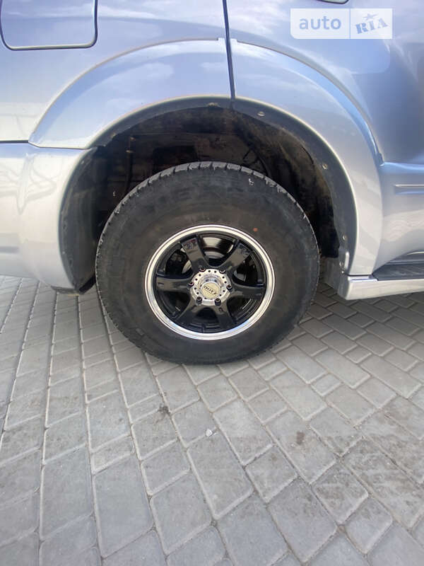 Внедорожник / Кроссовер Mitsubishi Pajero 2005 в Каменец-Подольском