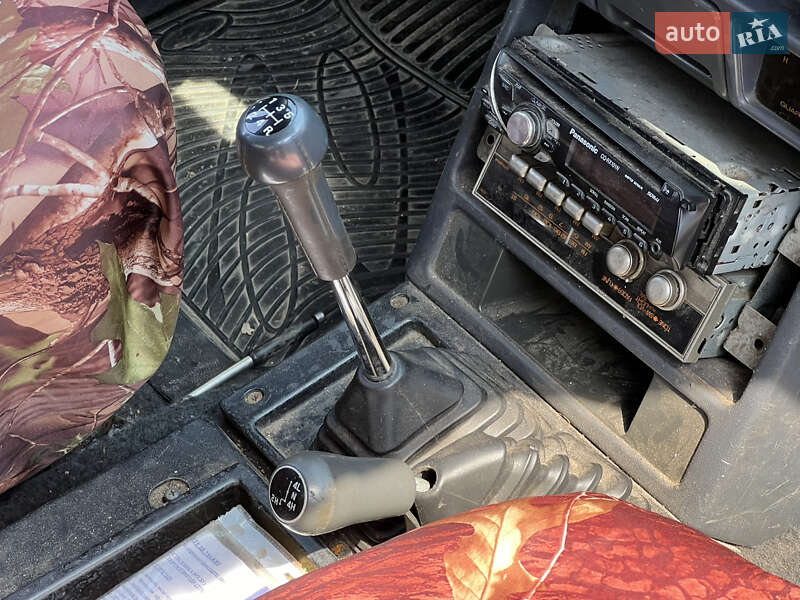 Внедорожник / Кроссовер Mitsubishi Pajero 1988 в Львове фото 9 Внедорожник / Кроссовер Mitsubishi Pajero 1988 в Львове