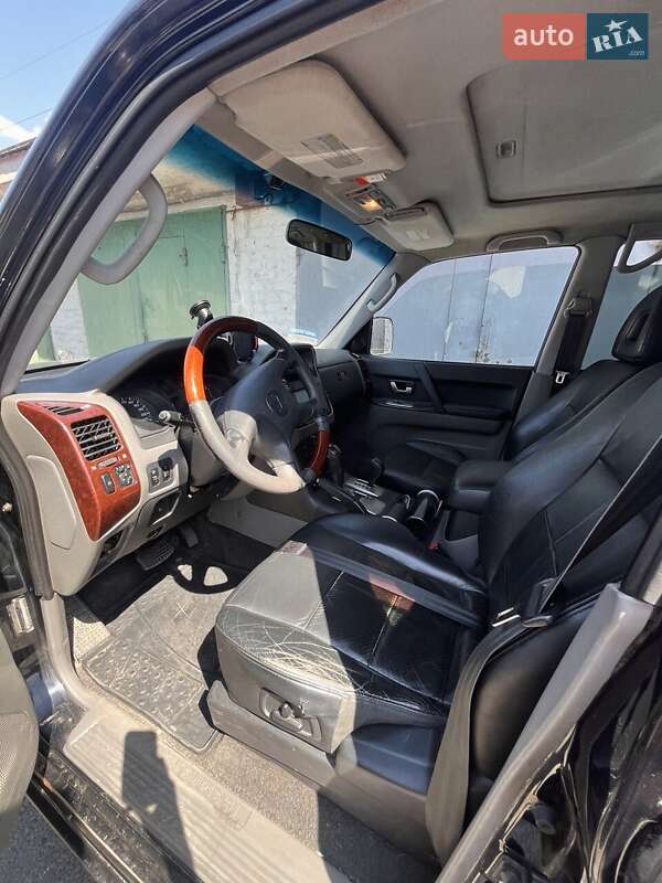 Внедорожник / Кроссовер Mitsubishi Pajero 2006 в Киеве фото 30 Внедорожник / Кроссовер Mitsubishi Pajero 2006 в Киеве