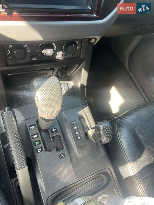 Внедорожник / Кроссовер Mitsubishi Pajero 2000 в Первомайске