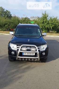 Позашляховик / Кросовер Mitsubishi Pajero 2007 в Бучі