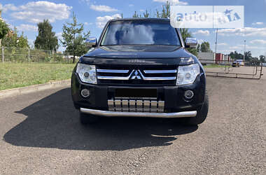 Позашляховик / Кросовер Mitsubishi Pajero 2008 в Луцьку