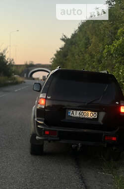 Позашляховик / Кросовер Mitsubishi Pajero 2006 в Вишневому