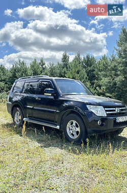 Внедорожник / Кроссовер Mitsubishi Pajero 2007 в Бродах