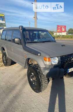 Позашляховик / Кросовер Mitsubishi Pajero 1993 в Івано-Франківську