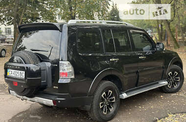 Позашляховик / Кросовер Mitsubishi Pajero 2007 в Чернігові