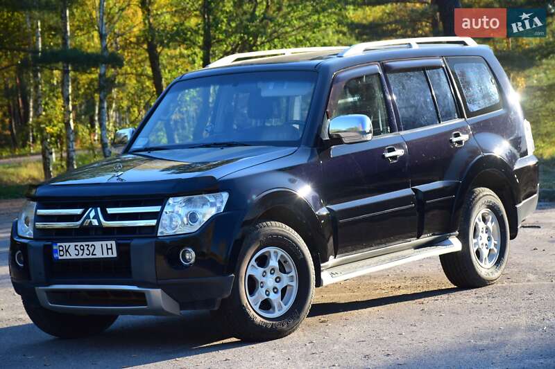 Внедорожник / Кроссовер Mitsubishi Pajero 2007 в Рокитном