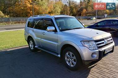 Внедорожник / Кроссовер Mitsubishi Pajero 2008 в Киеве