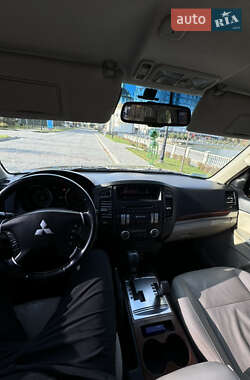 Внедорожник / Кроссовер Mitsubishi Pajero 2007 в 