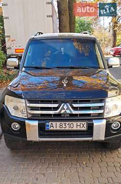 Внедорожник / Кроссовер Mitsubishi Pajero 2007 в Ирпене