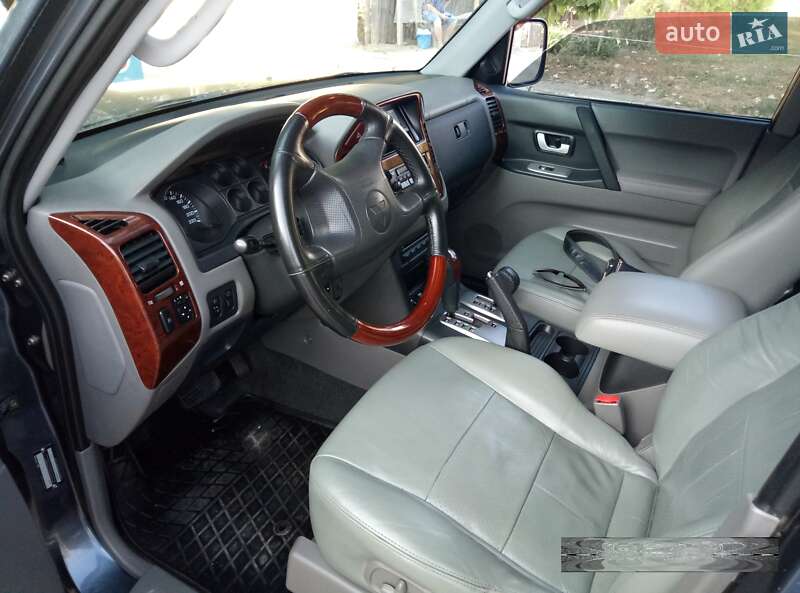Позашляховик / Кросовер Mitsubishi Pajero 2007 в Миколаєві