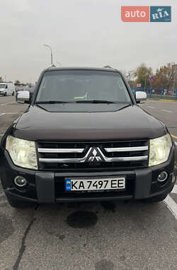 Внедорожник / Кроссовер Mitsubishi Pajero 2008 в Киеве