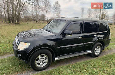 Внедорожник / Кроссовер Mitsubishi Pajero 2007 в Бродах