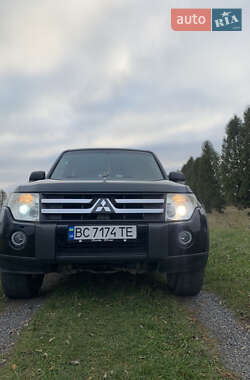 Внедорожник / Кроссовер Mitsubishi Pajero 2007 в Бродах