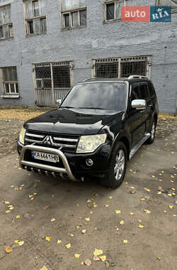 Внедорожник / Кроссовер Mitsubishi Pajero 2007 в Киеве