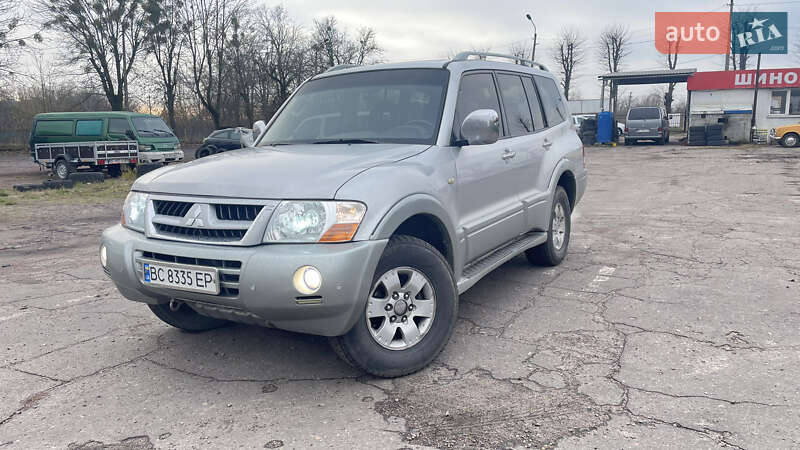 Позашляховик / Кросовер Mitsubishi Pajero 2003 в Червонограді